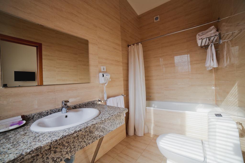 Bishkek Boutique Hotel Eksteriør bilde